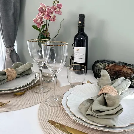 Opera - Premium For Couples Apartment *